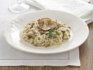 risotto-con-funghi-porcini-trifolati-preparazione-725x545